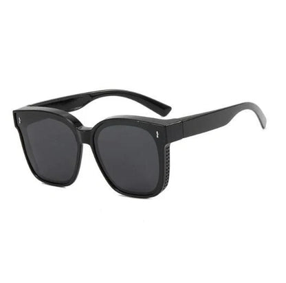 Polarised dual-use sunglasses with anti-glare mirror coating in various colours