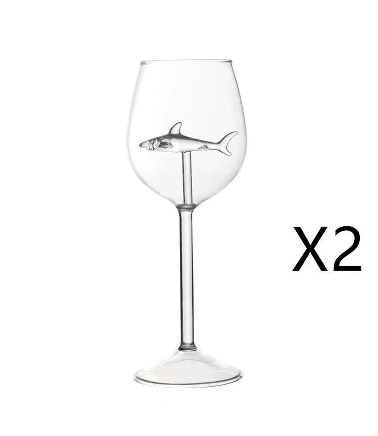 Lead-free crystal red wine glass with rotatable shark inside, clear design for elegant wine serving