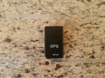Anti-lost tracking alarm device with SOS and GPS features