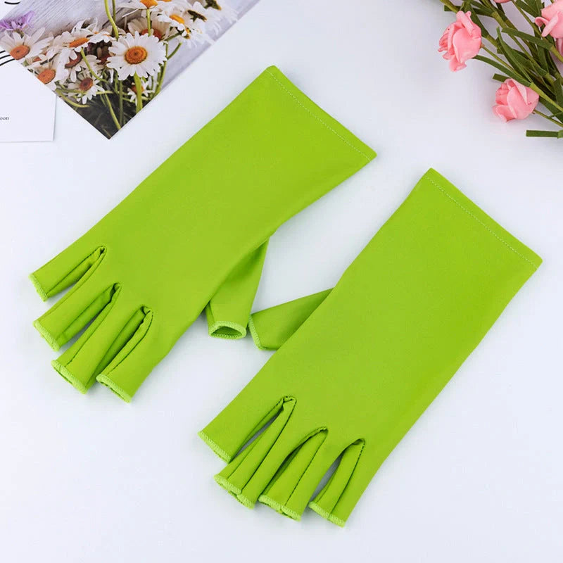 Stylish UV protection manicure gloves in various colours for safe nail care