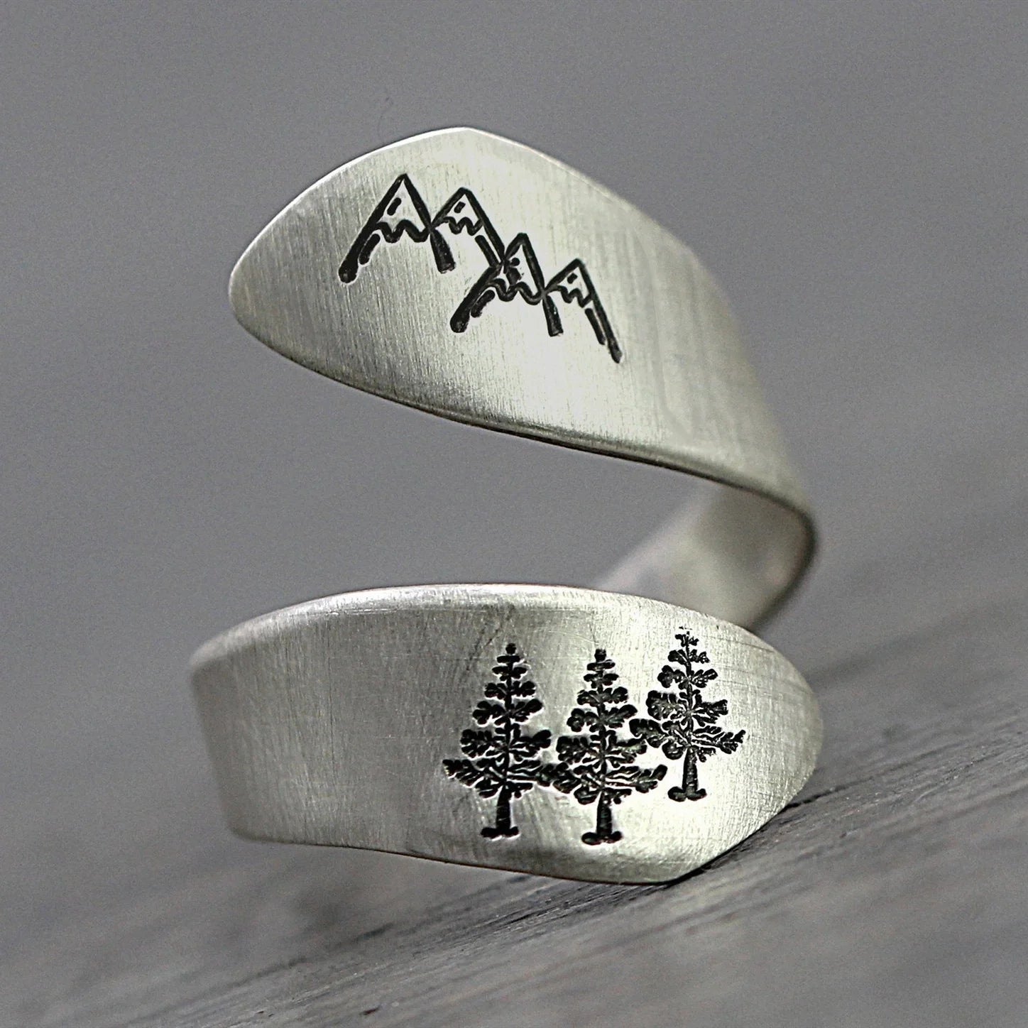 Elegant forest-themed adjustable ring with premium alloy construction and a comfortable, customizable fit
