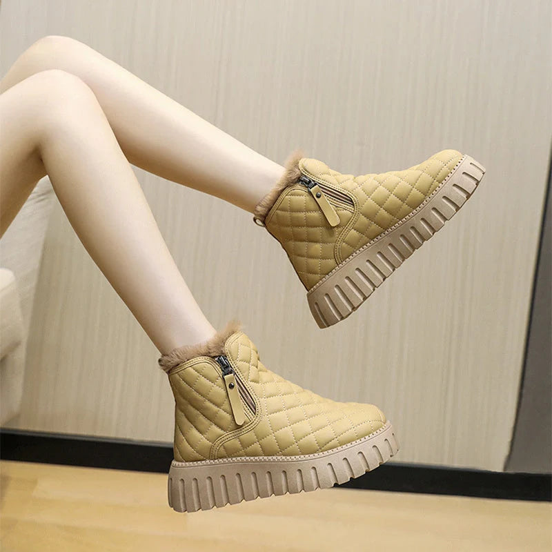 Women's plaid pattern platform ankle boots with side zipper and plush lining