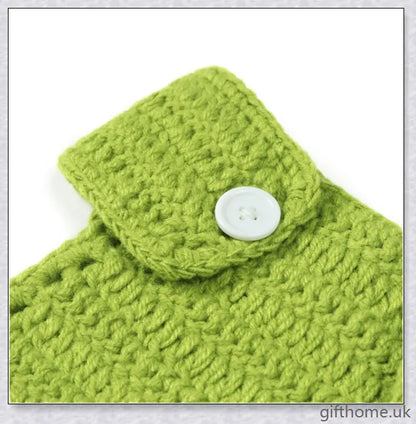 Adorable frog-themed crochet baby beanie and bloomer set for newborn photography