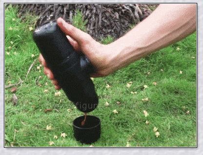 Portable Coffee Maker - Easily enjoy espresso with rich crema anywhere, anytime