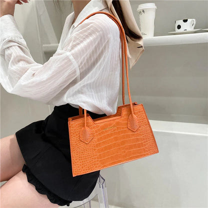 Stylish PU small square shoulder bag in crocodile pattern for spring and summer