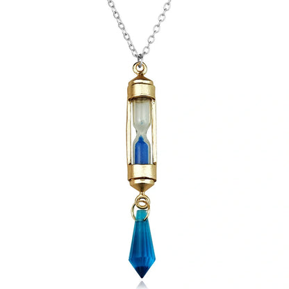 Hourglass-shaped alloy earring and necklace set in silver and gold