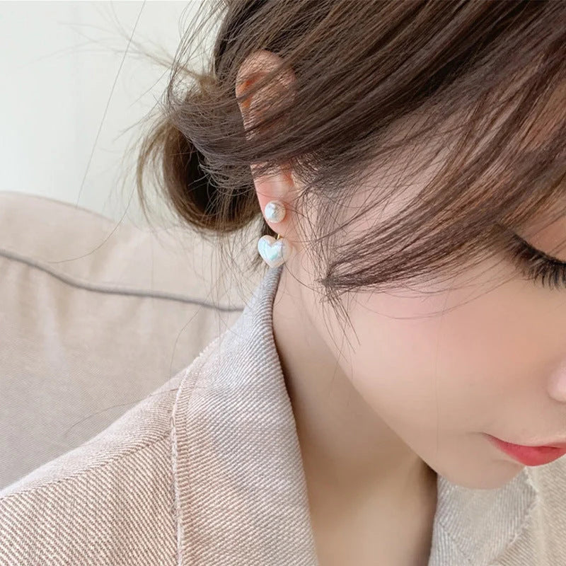 Korean style heart-shaped pearl stud earrings with alloy inlay