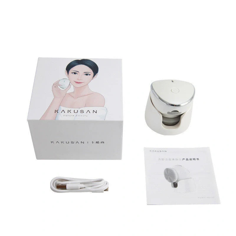 USB Charging Facial Cleansing Massager with silicone bristles and ergonomic design
