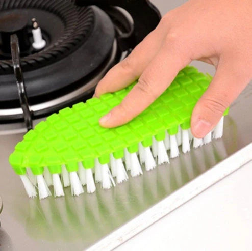 Flexible cleaning brush with high-quality bristles for kitchen and bathroom use