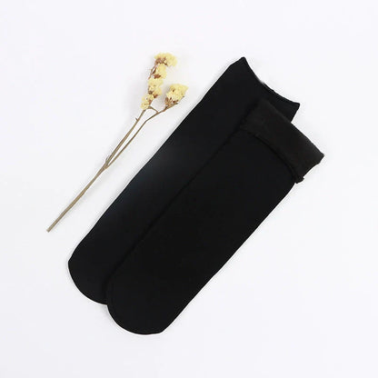 Cosy velvet-lined winter socks for men and women in black and skin colour options