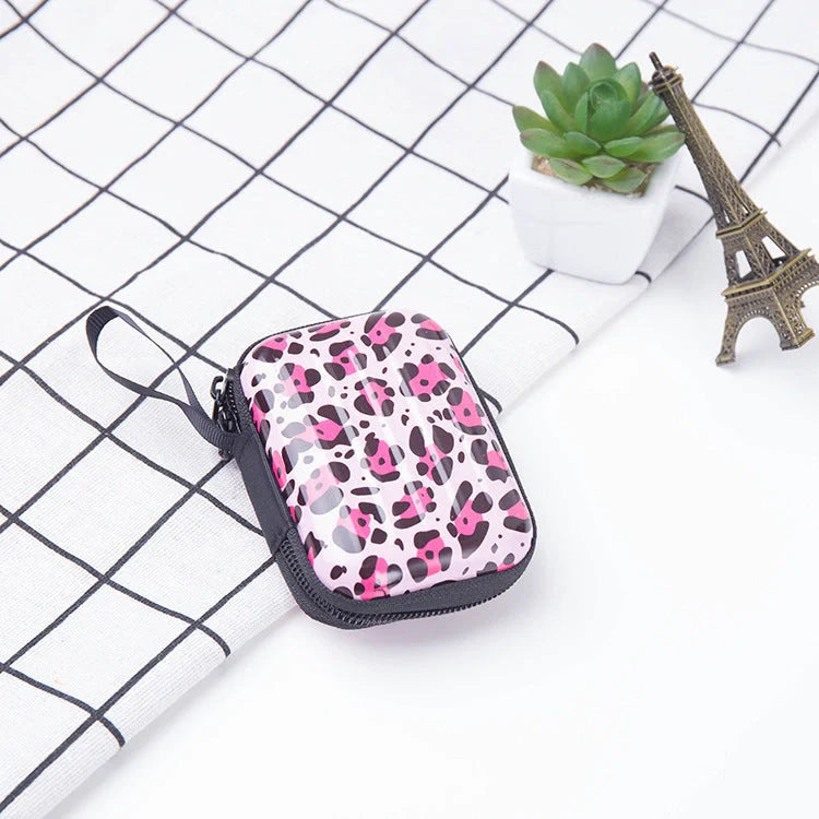 Tinplate coin purse with anime-inspired cartoon graphics, available in various stylish designs