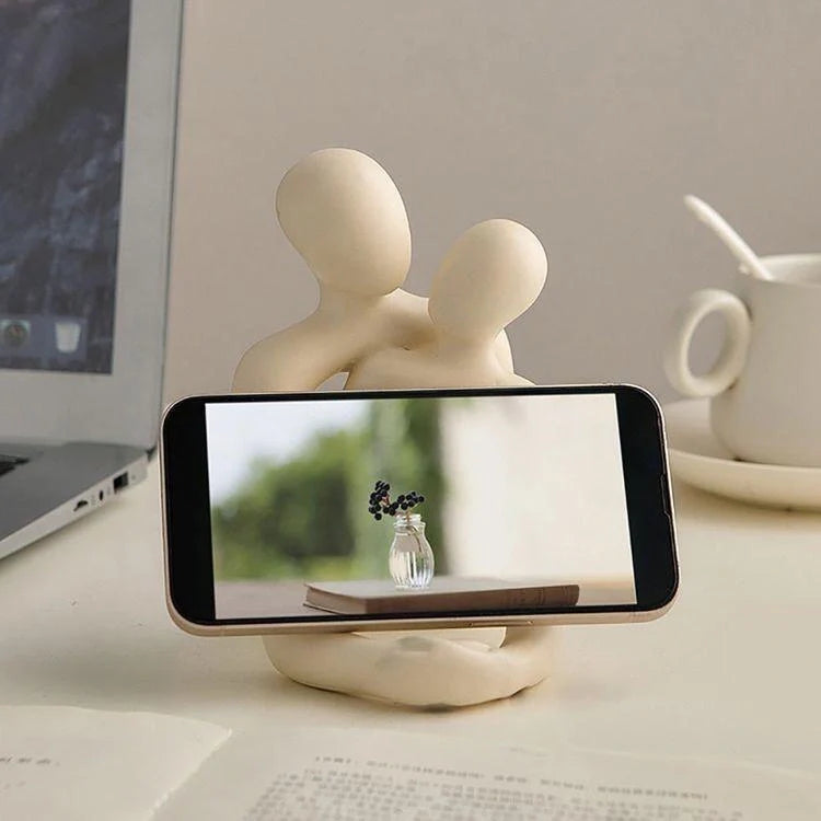 Elegant loving couple resin statue for modern home decor and Valentine's Day gifts