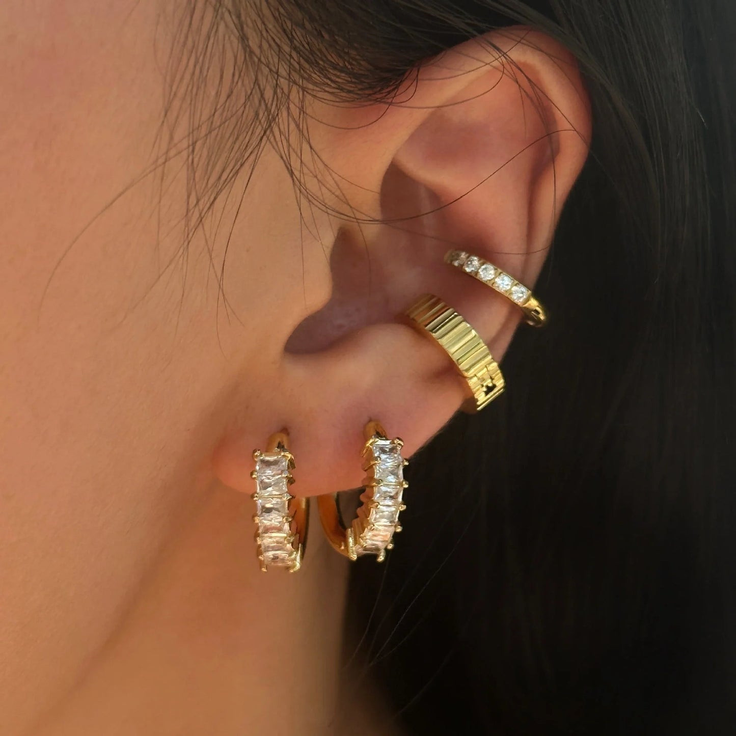 Retro titanium steel zircon earrings with flower design in gold
