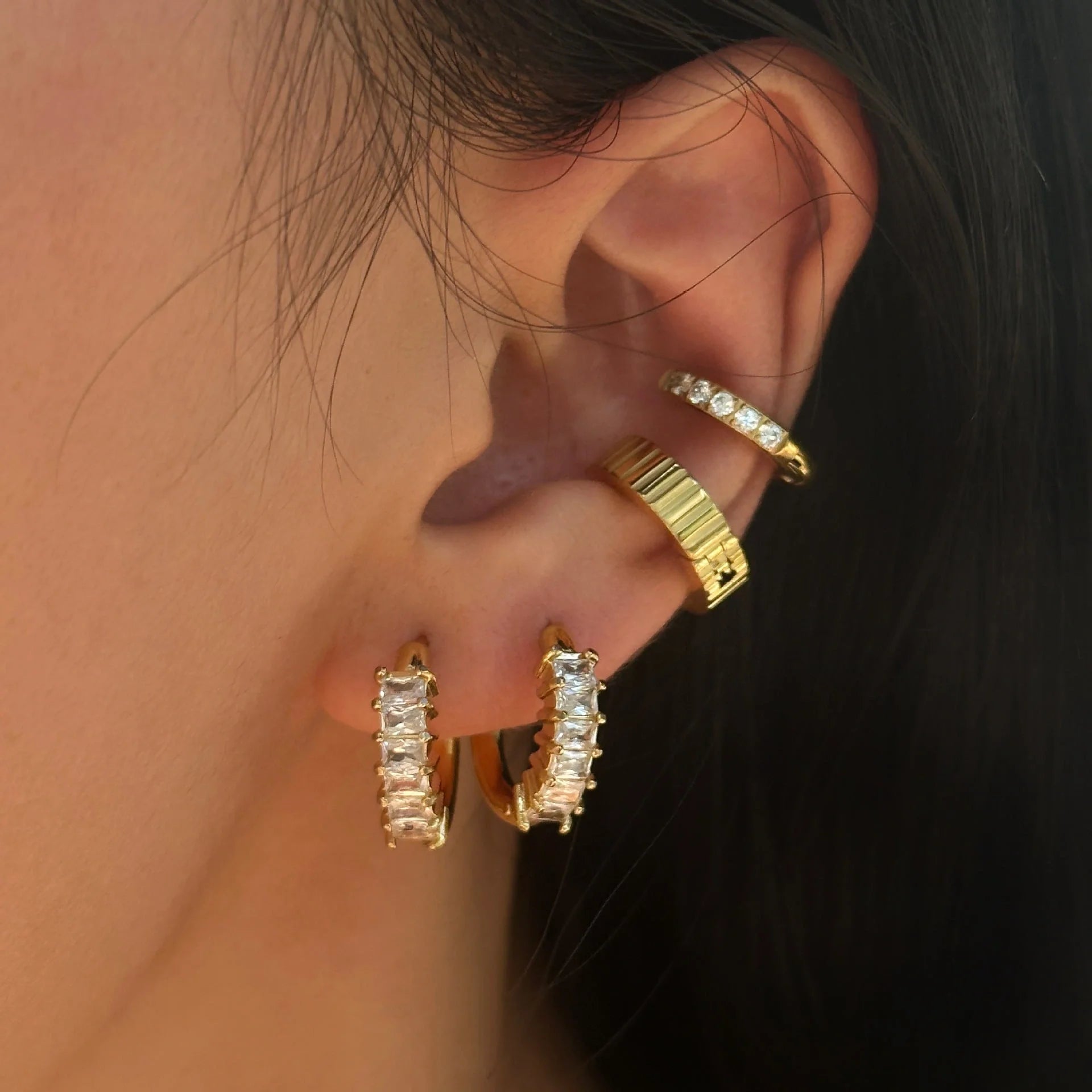 Retro titanium steel zircon earrings with flower design in gold