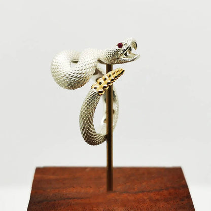 Adjustable snake ring in gothic design for men and women
