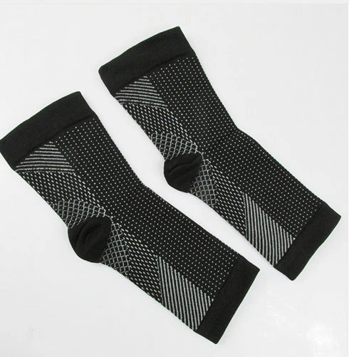 Unisex anti-fatigue compression ankle socks for sports and recovery