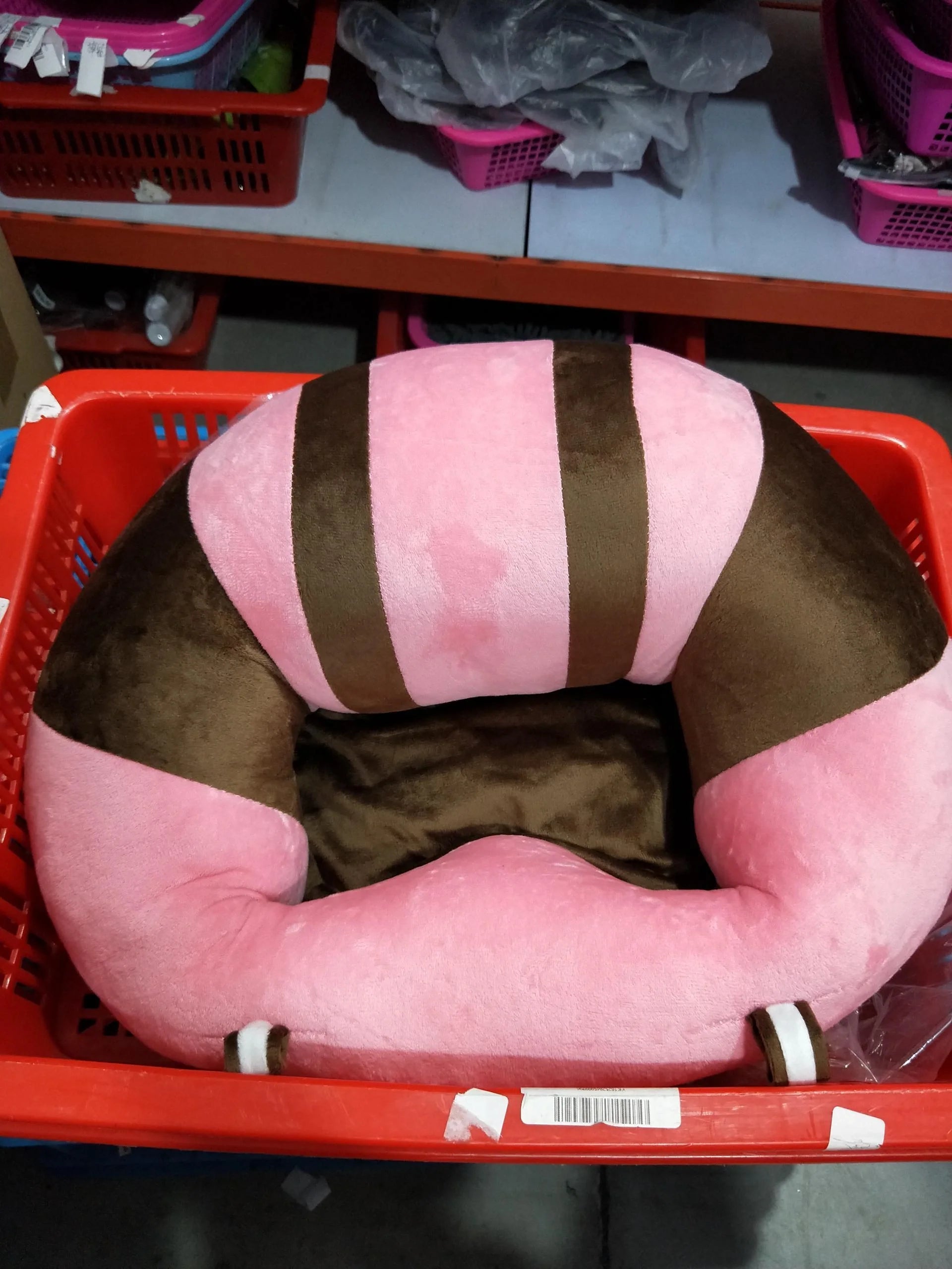 Infant safety seat with plush toy design for babies learning to sit