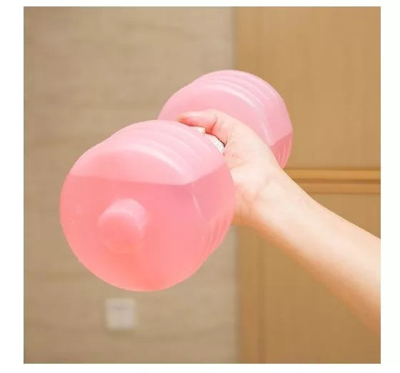 Water-filled fitness dumbbells for women in pink and green, adjustable weight