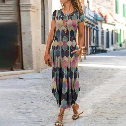 Stylish, printed midi dress with pockets, available in a variety of colours and sizes