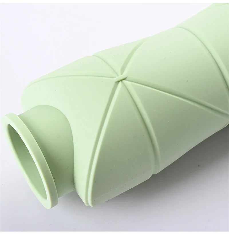 Folding silicone water bottle in various colours, perfect for outdoor activities like hiking, camping, and cycling