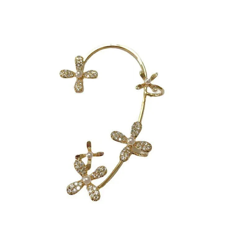 Sparkling butterfly-shaped ear cuffs with zirconia stones, available in gold and silver alloy finishes