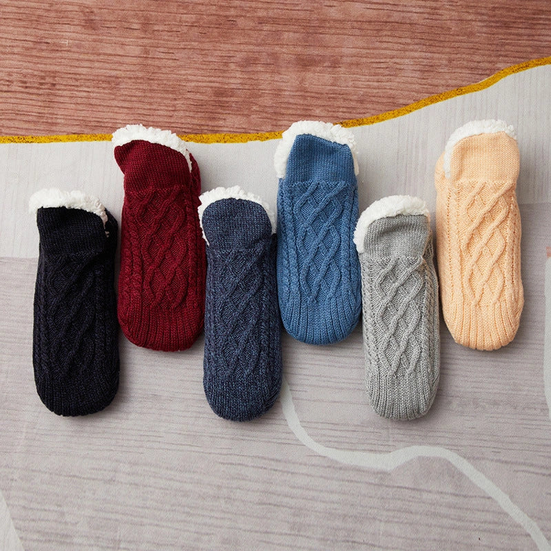 Winter woolen socks with non-slip dots in various colours