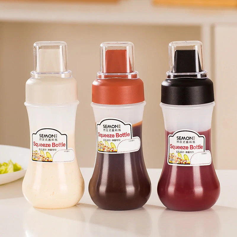 Five-hole scale squeezing sauce bottle with lid for precise kitchen use