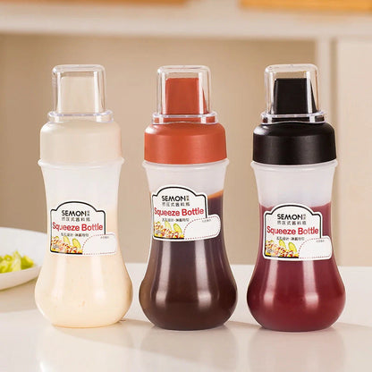 Five-hole scale squeezing sauce bottle with lid for precise kitchen use