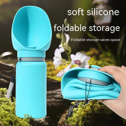 Foldable pet water bottle in blue and grey with leak-proof seal, 550ml capacity
