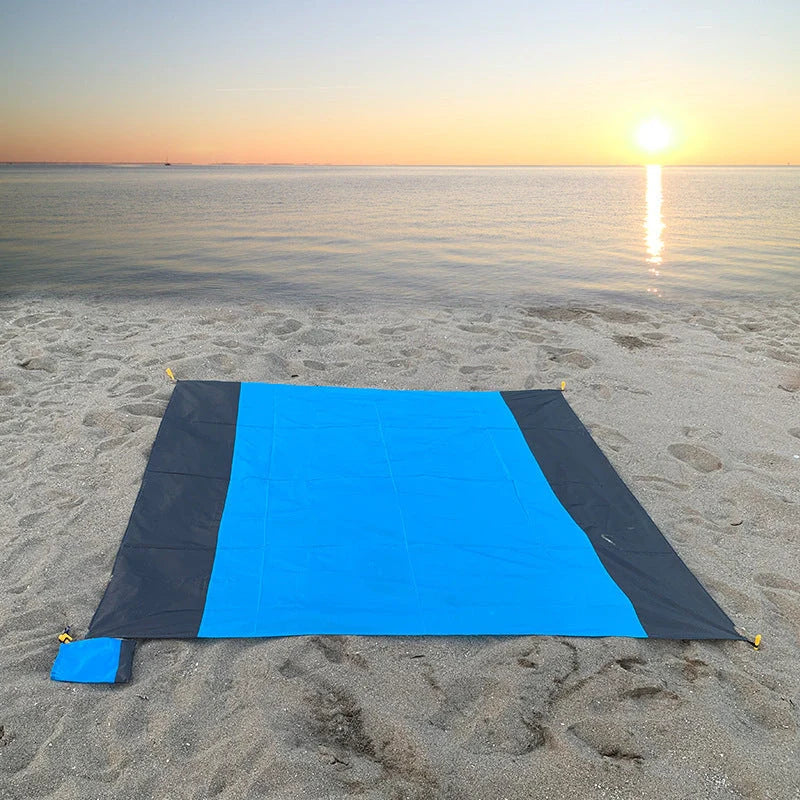 Waterproof foldable picnic mat in vibrant colours for outdoor camping