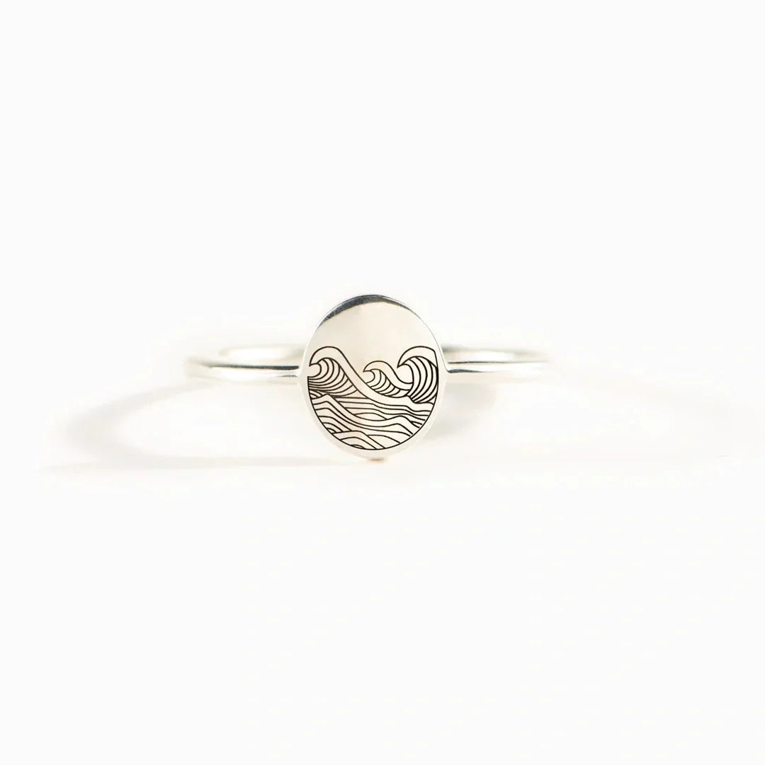 Elegant 925 Sterling Silver Storm Wave Ring in White or Yellow Gold for UK Women's Fashion
