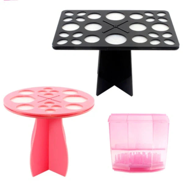 14-hole makeup brush holder in various colours for organising and drying brushes
