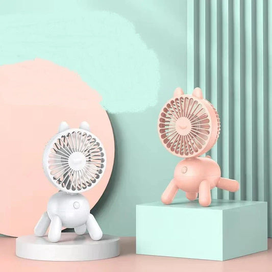 Compact USB-powered desk fan with automatic shaking head and adjustable wind speeds for customized cooling in any office or home setting