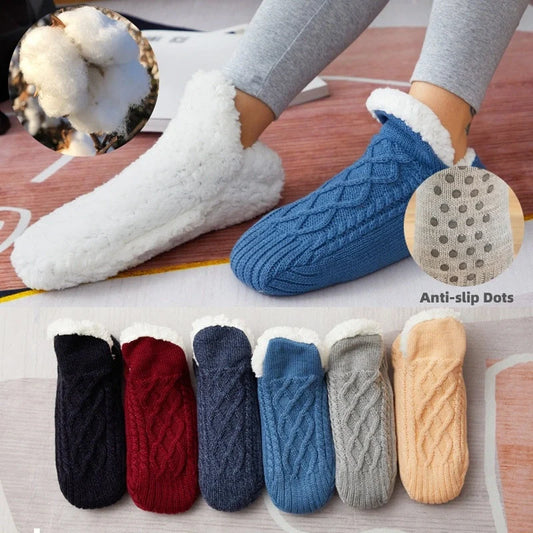 Winter woolen socks with non-slip dots in various colours