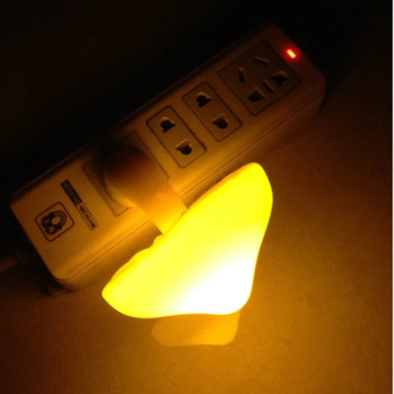 Mushroom-shaped LED night light with automatic sensor in various colours