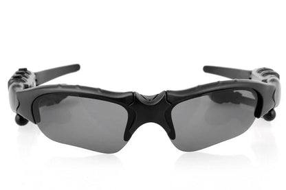 Bluetooth 5.0 Smart Sunglasses with wireless headphones and microphone for high-fidelity audio and eye protection