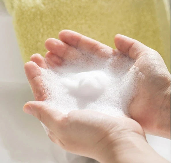 Foam washing mobile phone with infrared sensor and 250mL capacity