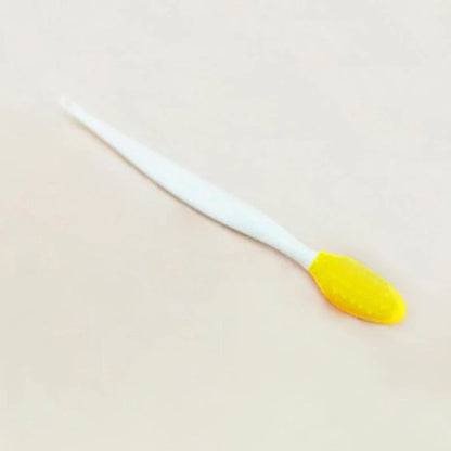 Double-sided silicone blackhead brush for effective skincare