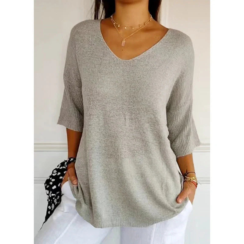 Stylish long-sleeve jumper in various colours with a slimming V-neckline design for a flattering silhouette