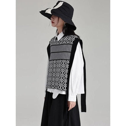 Women's Black Irregular Pattern Knitting Vintage Vest with a unique irregular pattern design