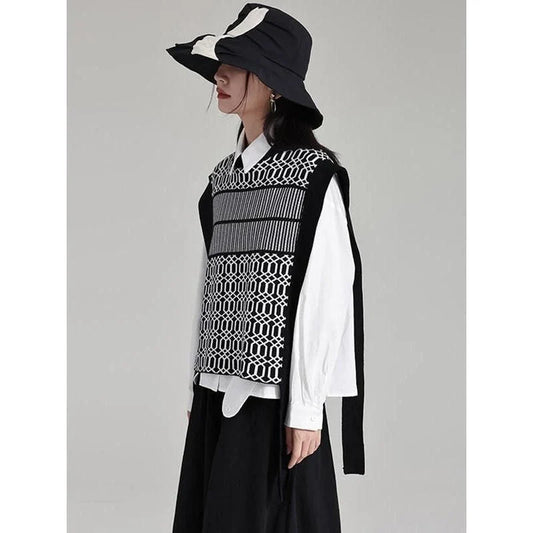 Women's Black Irregular Pattern Knitting Vintage Vest with a unique irregular pattern design