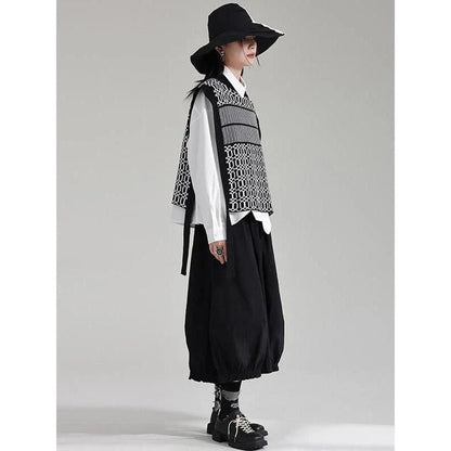 Women's Black Irregular Pattern Knitting Vintage Vest with a unique irregular pattern design