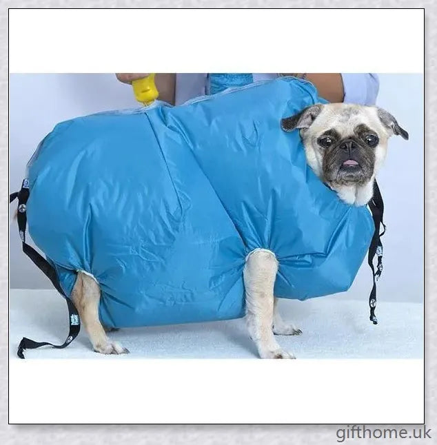 Blue Oxford cloth dog drying bag with Velcro strap, used to quickly dry dogs with a hairdryer