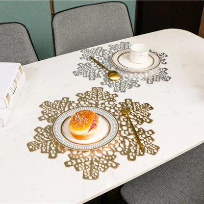 Elegant snowflake placemats made of premium PVC with heat and scald resistance for safe and stylish dining
