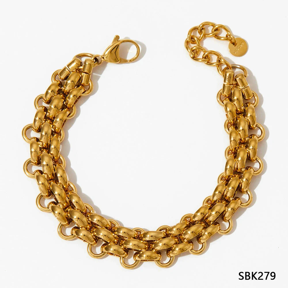 Elegant stainless steel electroplated bracelet for women, perfect for any occasion.