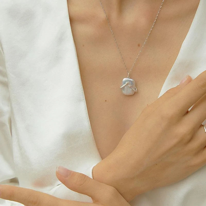 Elegant Baroque Pearl Couple Necklace for Valentine's Day