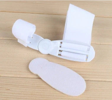 Adjustable Bunion Corrector with foot valgus separator for comfortable, pain-free foot support