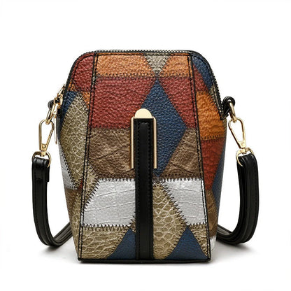 Stylish leather shoulder bag with distinctive stitching and versatile design for everyday wear