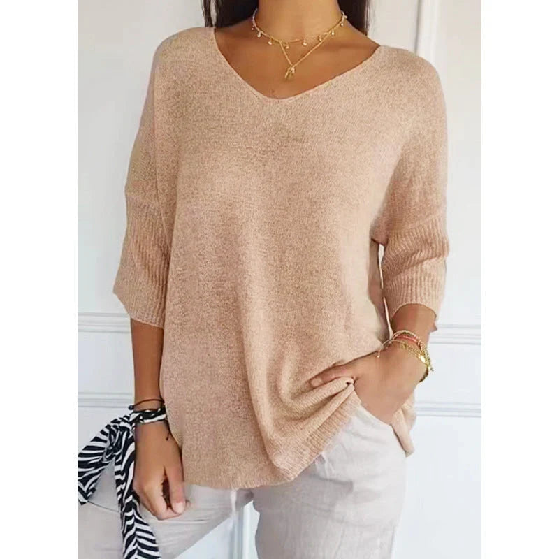 Stylish long-sleeve jumper in various colours with a slimming V-neckline design for a flattering silhouette
