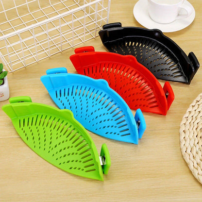 Silicone clip-on funnel oil strainer for pots and pans